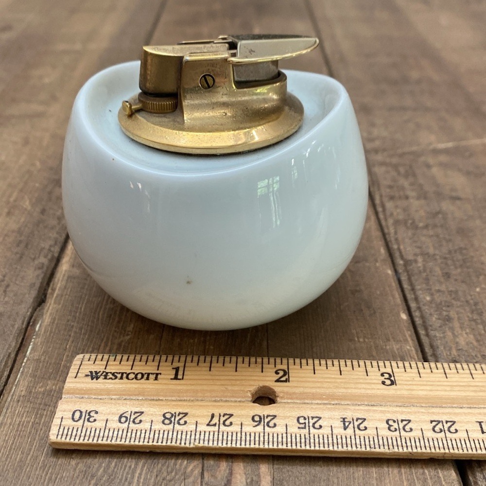 Vintage Ronson table lighter - Picture 3 of 8